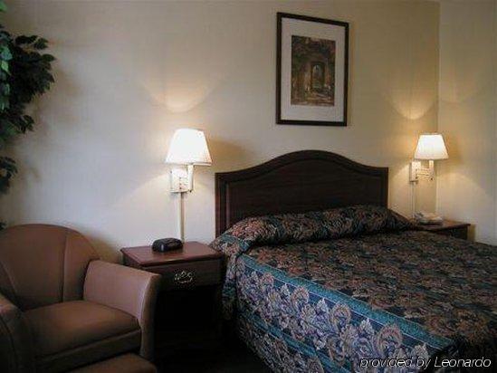 Intown Suites Extended Stay Charlotte Nc -East Independence Camera foto